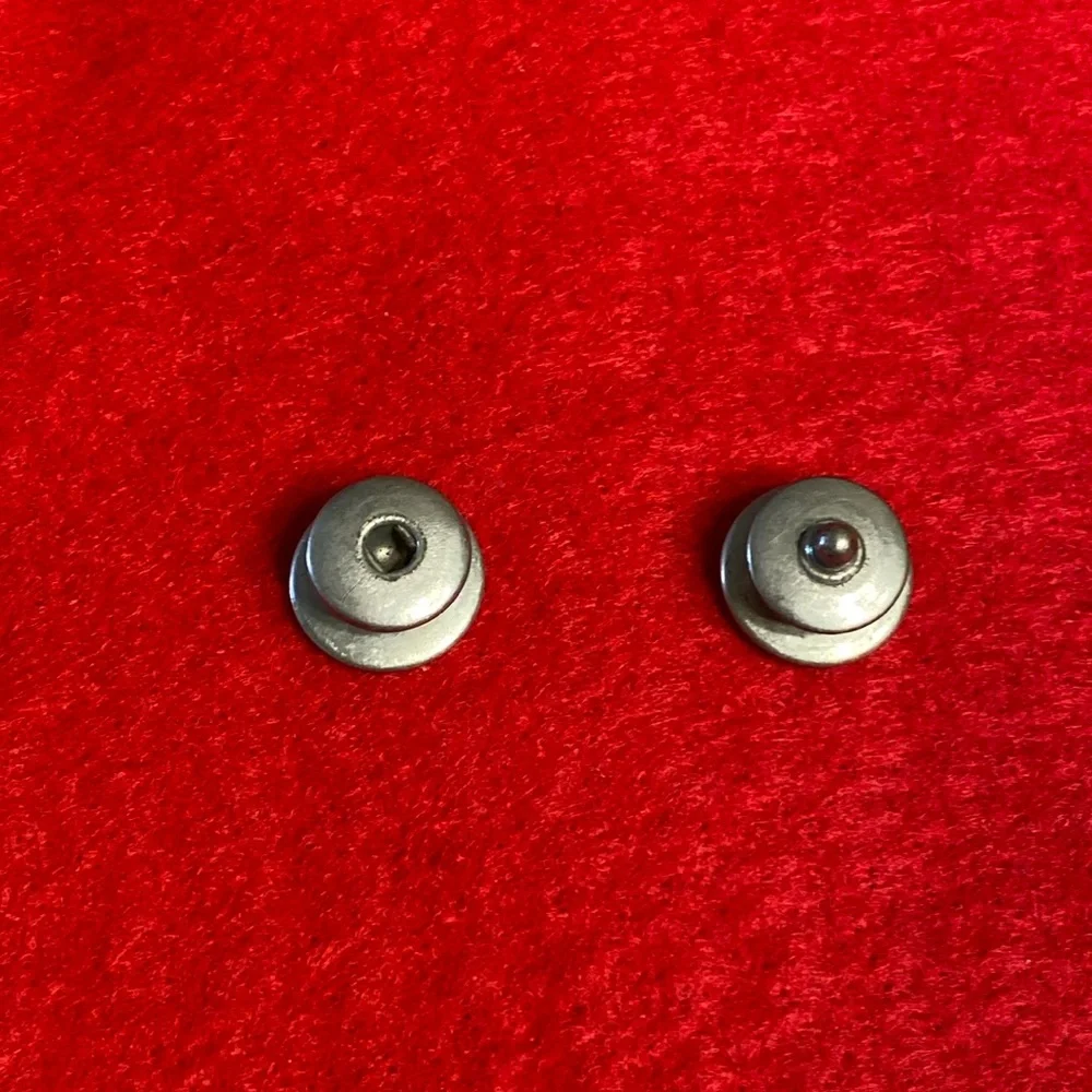 Vintage Cuff Link Mother Of Pearl And Silver Tone One